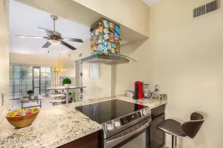 Photo #6: 6328231 Listing