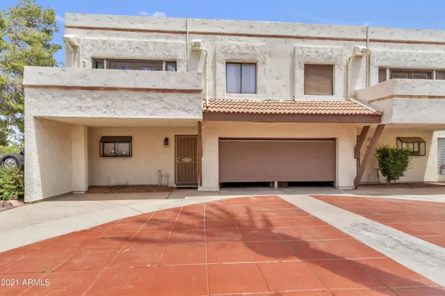 MLS: 6328365 Condo For Sale
