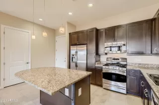 Photo #3: 6328477 Listing