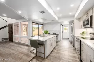 Photo #2: 6328522 Listing