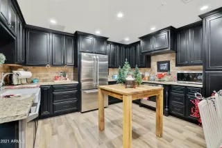 Photo #5: 6328907 Listing 