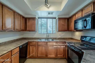 Photo #4: 6329976 Listing