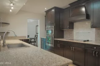 Photo #4: 6330107 Listing 