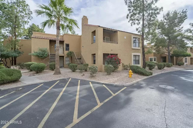 MLS: 6330120 Condo For Sale