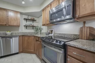 Photo #2: 6330120 Listing 