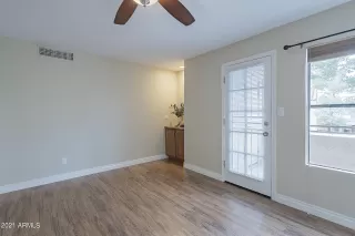 Photo #6: 6330120 Listing 