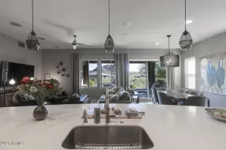 Photo #6: 6330322 Listing