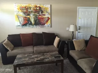 Photo #3: 6330399 Listing 