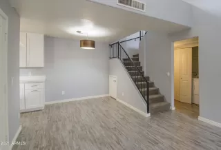 Photo #2: 6330443 Listing