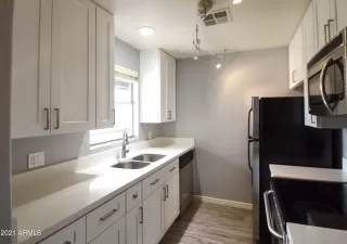 Photo #5: 6330443 Listing