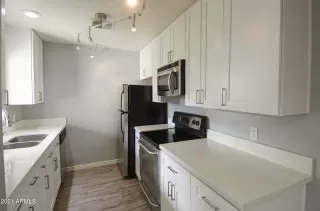 Photo #6: 6330443 Listing