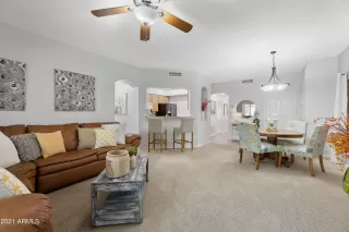 Photo #5: 6330446 Listing