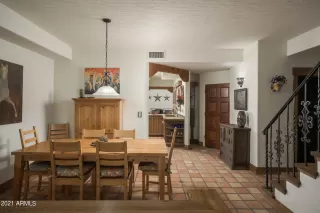 Photo #6: 6330830 Listing