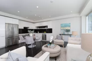 Photo #3: 6330924 Listing