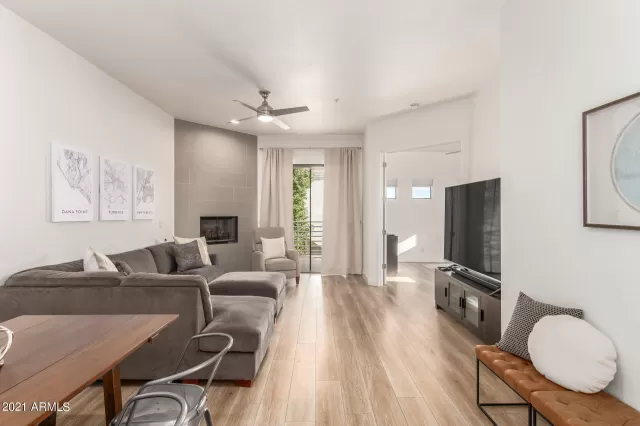 MLS: 6331066 Condo For Sale