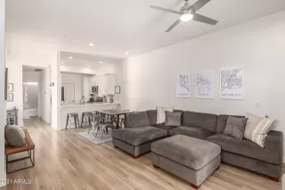 Photo #6: 6331066 Listing 