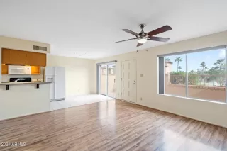 Photo #4: 6331084 Listing