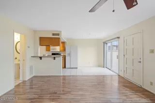 Photo #6: 6331084 Listing