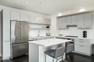 Photo #6: 6331168 Listing