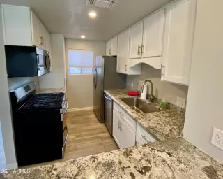 Photo #2: 6331178 Listing