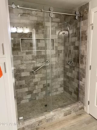 Photo #6: 6331178 Listing