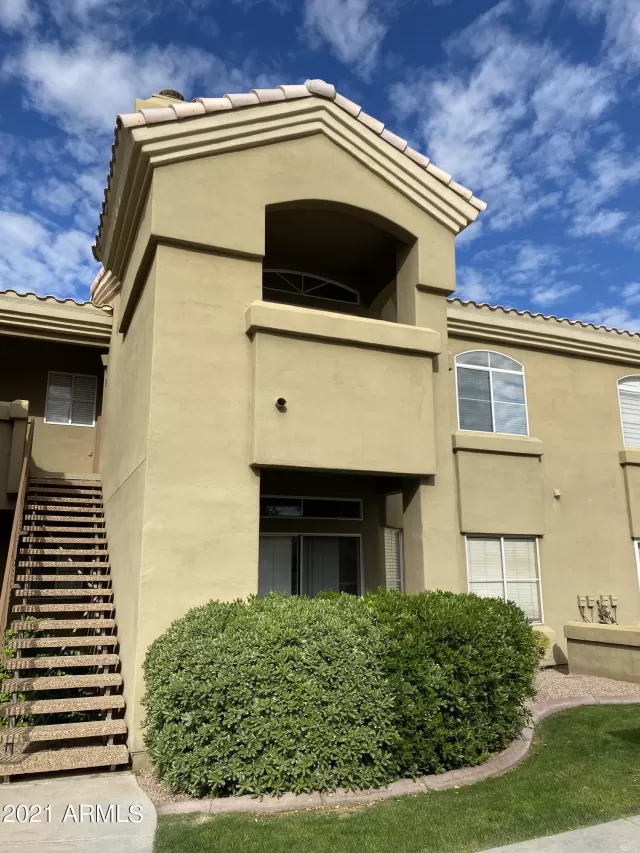 MLS: 6331296 Condo For Sale