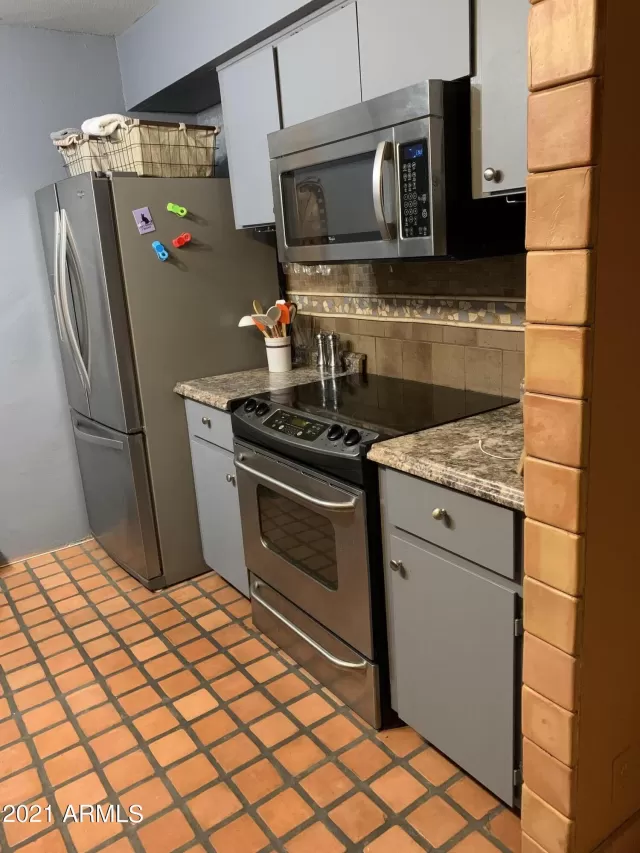 MLS: 6331790 Condo For Sale