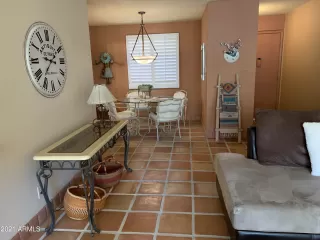 Photo #6: 6331790 Listing 