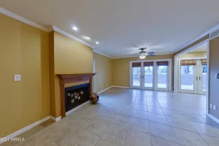 Photo #5: 6331812 Listing