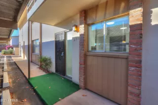 Photo #3: 6332022 Listing