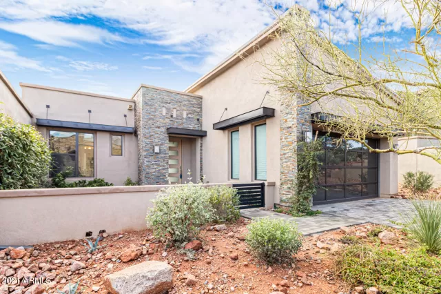 MLS: 6332135 Condo For Sale