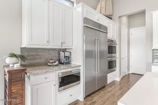 Photo #6: 6332135 Listing