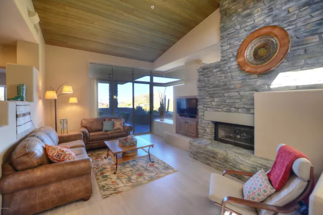 MLS: 6332569 Condo For Sale