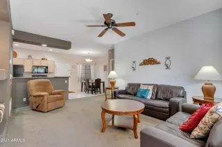 Photo #5: 6332664 Listing