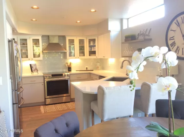 MLS: 6332853 Condo For Sale