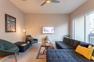 Photo #6: 6332920 Listing