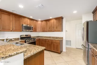 Photo #3: 6333081 Listing