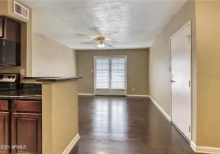 Photo #3: 6333287 Listing