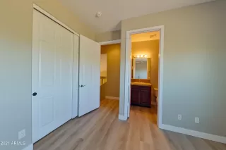 Photo #5: 6333291 Listing