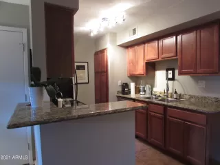 Photo #5: 6333509 Listing