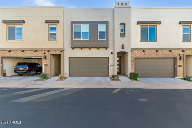 MLS: 6333572 Condo For Sale