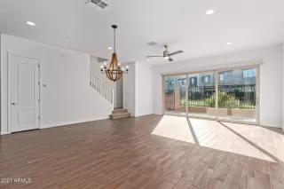 Photo #6: 6333572 Listing