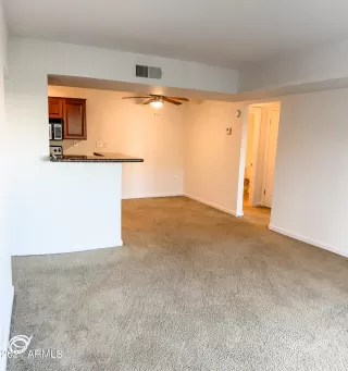 Photo #3: 6333634 Listing