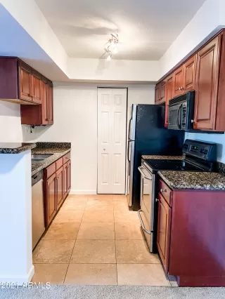 Photo #6: 6333634 Listing