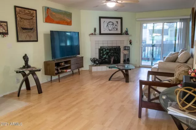 MLS: 6333683 Condo For Sale