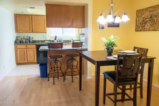 Photo #4: 6333683 Listing