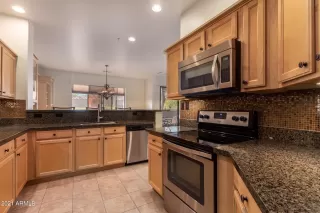 Photo #5: 6333856 Listing