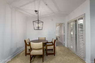 Photo #6: 6334031 Listing 