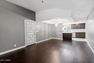 Photo #5: 6334188 Listing