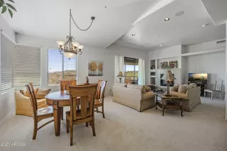 Photo #2: 6334247 Listing